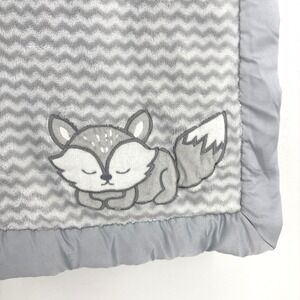 Wendy Bellissimo Sleeping Fox Baby‎ Blanket Gray White Chevron Satin Trim 39x29